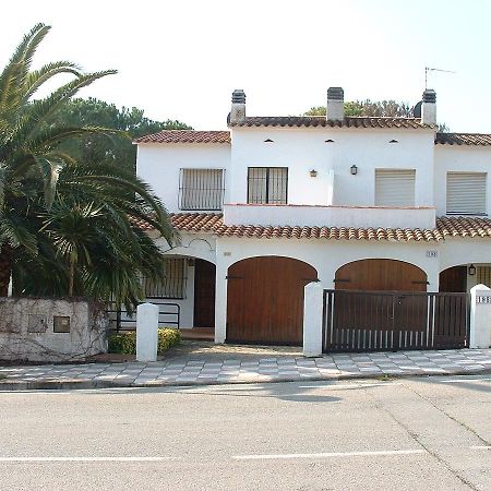Montgo Park 06 Villa L' Escala Екстериор снимка